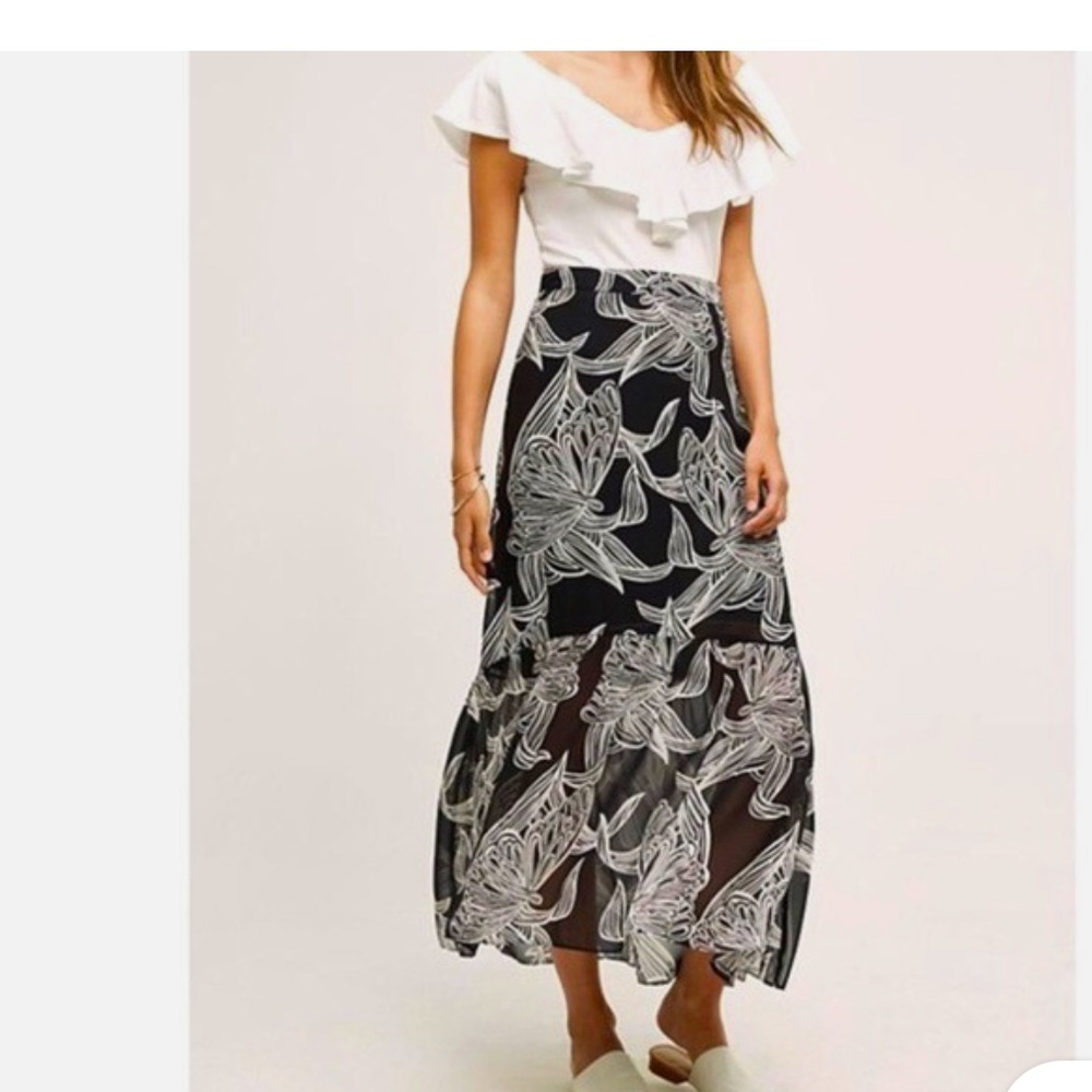 HD In Paris Anthropologie Floral Maxi Skirt Size 12 100% silk